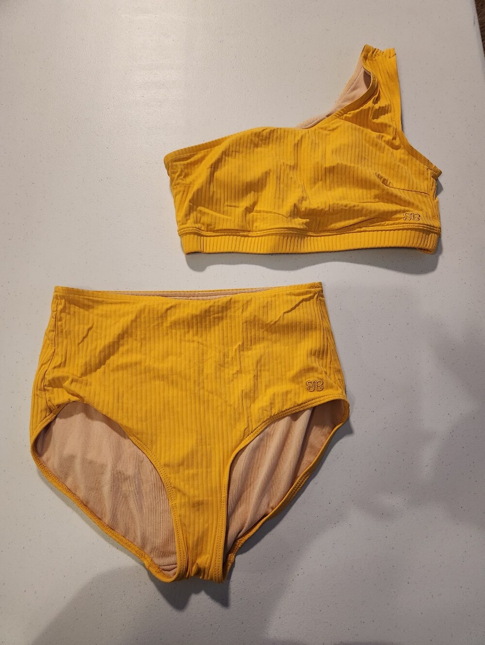 Albion Swim set